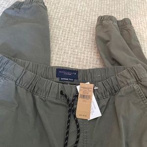 American Eagle Joggers